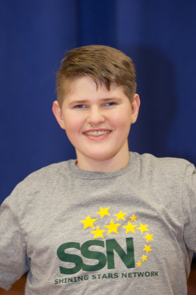 Meet the Stars.- Andrew D.